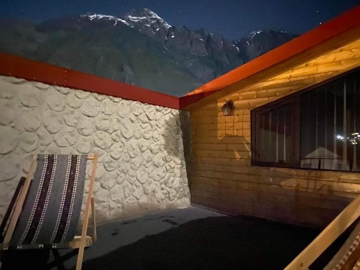 Four Season In Kazbegi Hotel Buitenkant foto