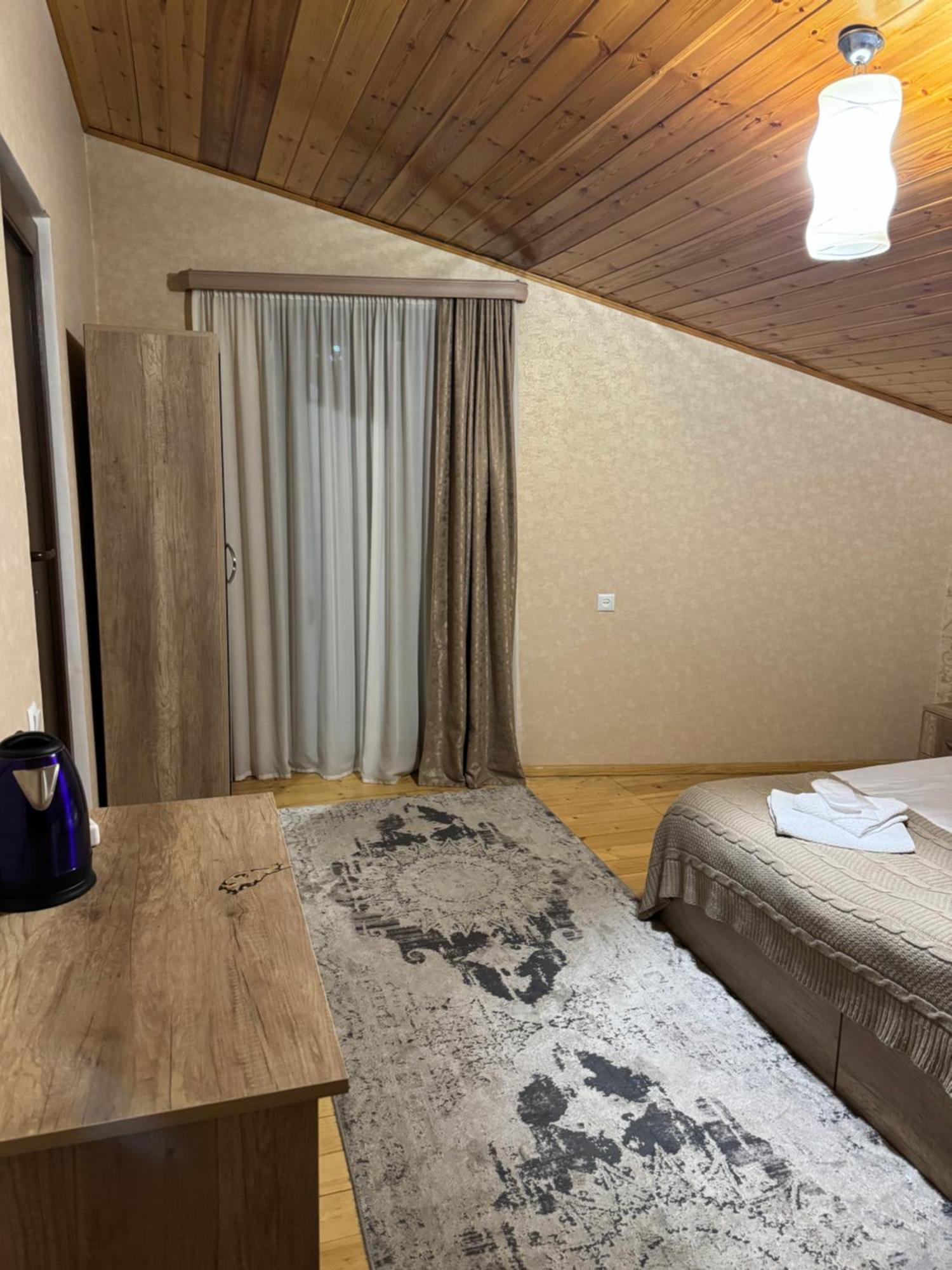 Four Season In Kazbegi Hotel Buitenkant foto
